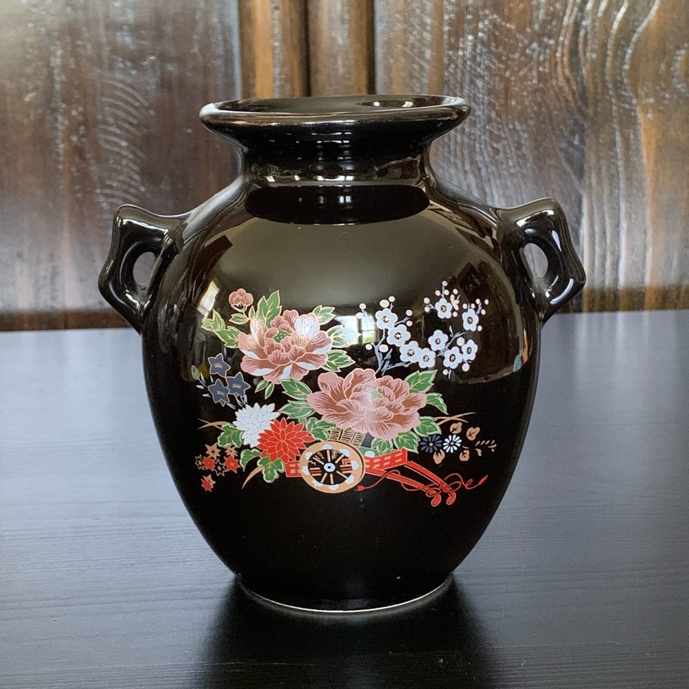 Vintage 5” Asian Vase - Picture 1 of 9